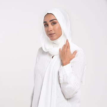 Emiratie Chiffon with Bonnet -Pure Ivory