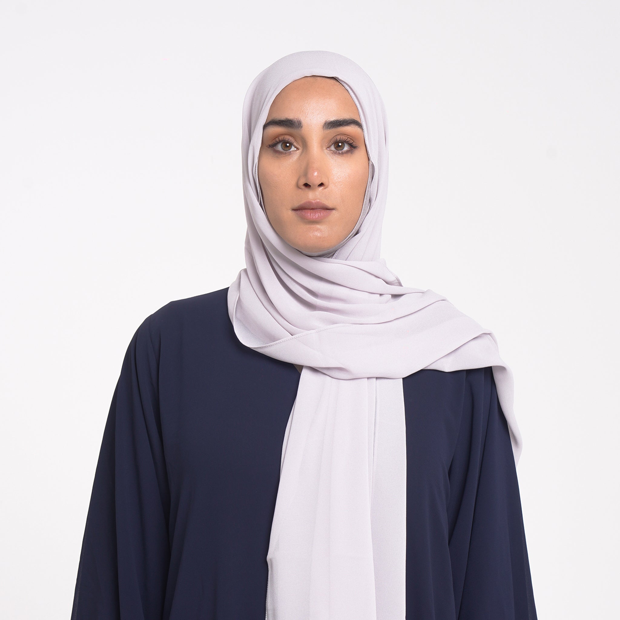 Emiratie Chiffon with Bonnet -Silver Lilac