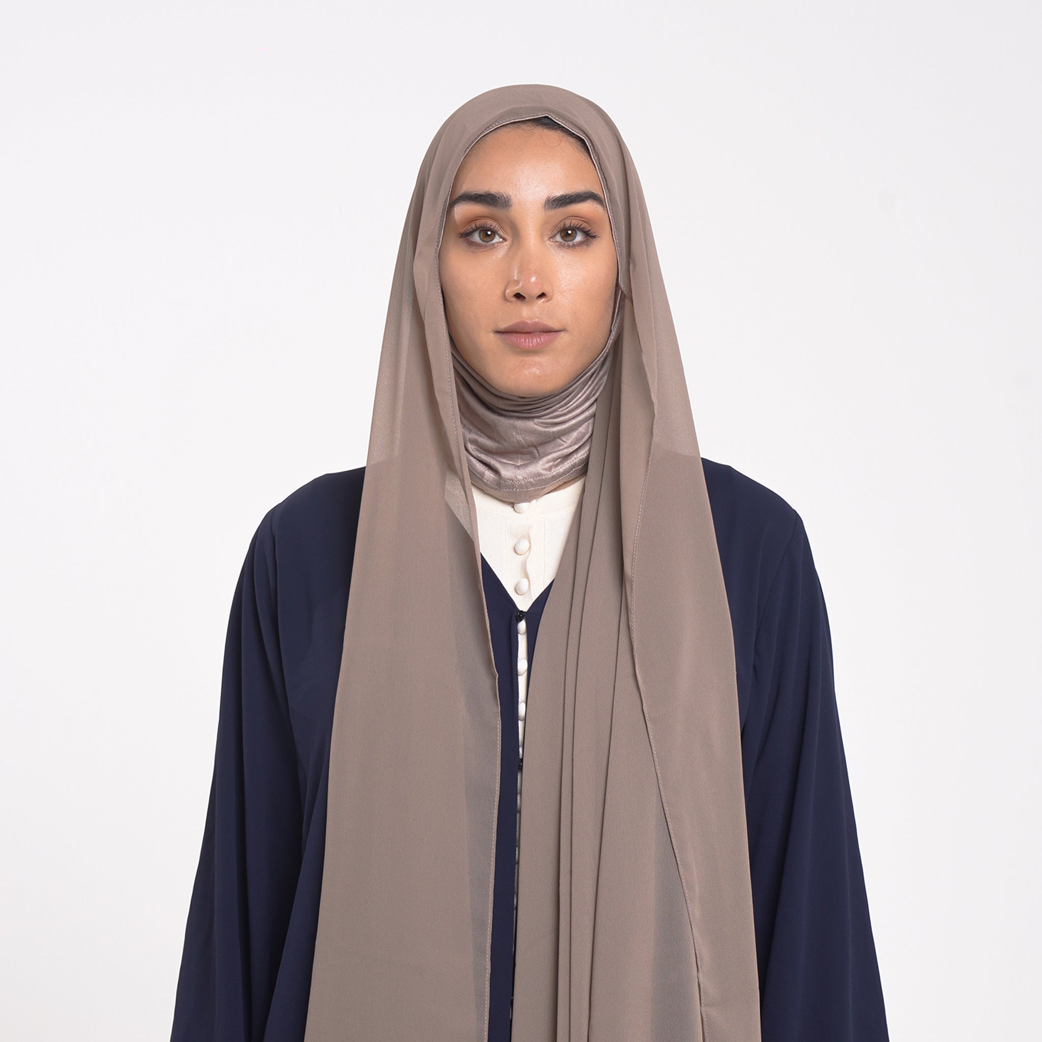 Emiratie Chiffon with Bonnet -Mushroom Taupe