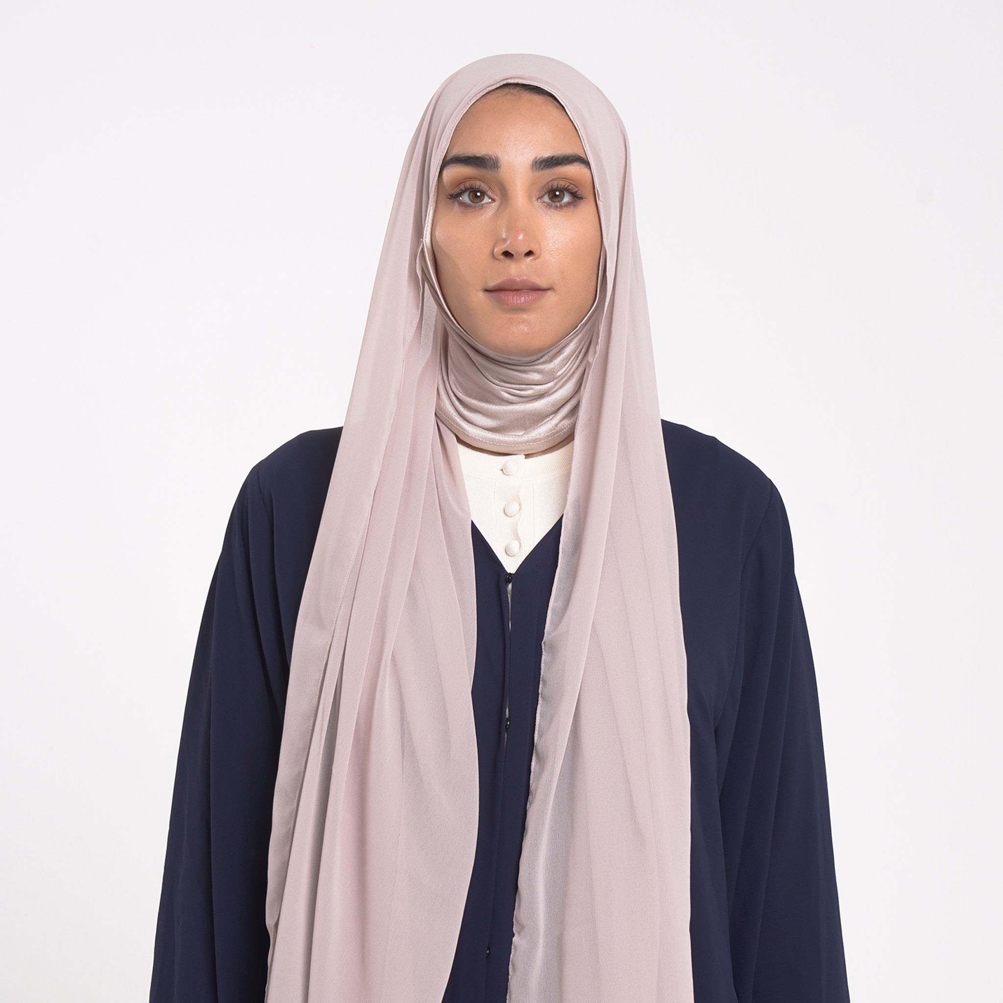 Emiratie Chiffon with Bonnet -Shell Blush