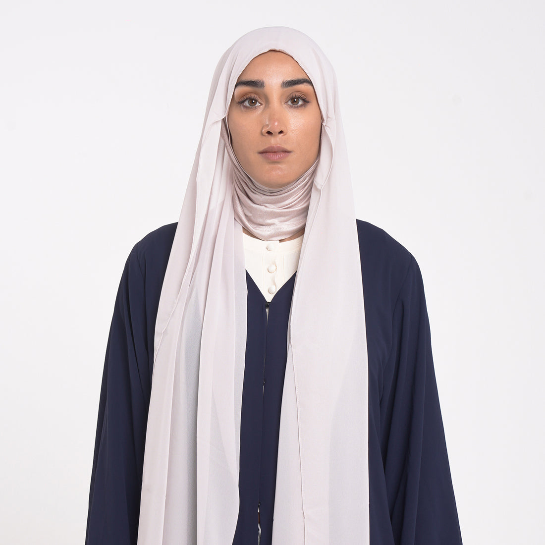Emiratie Chiffon with Bonnet -Pearl Mist