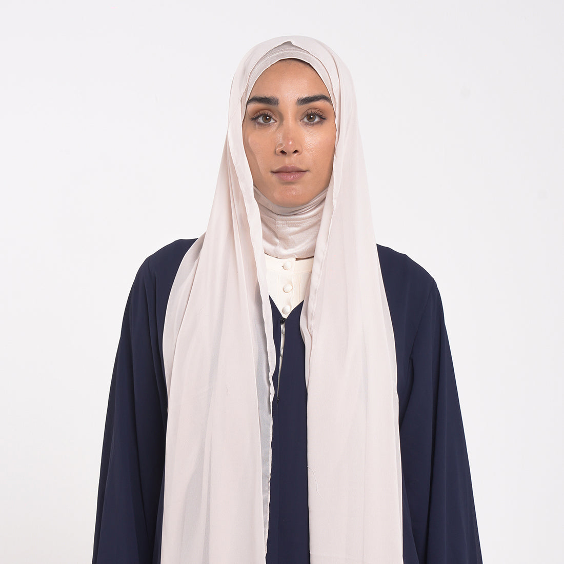 Emiratie Chiffon with Bonnet -Soft Ivory Blush