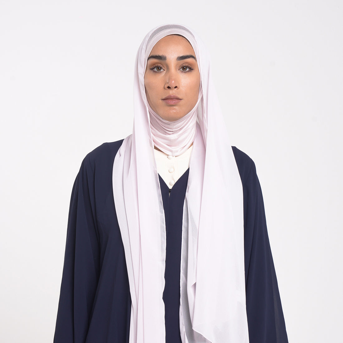 Emiratie Chiffon with Bonnet -Blush Pearl