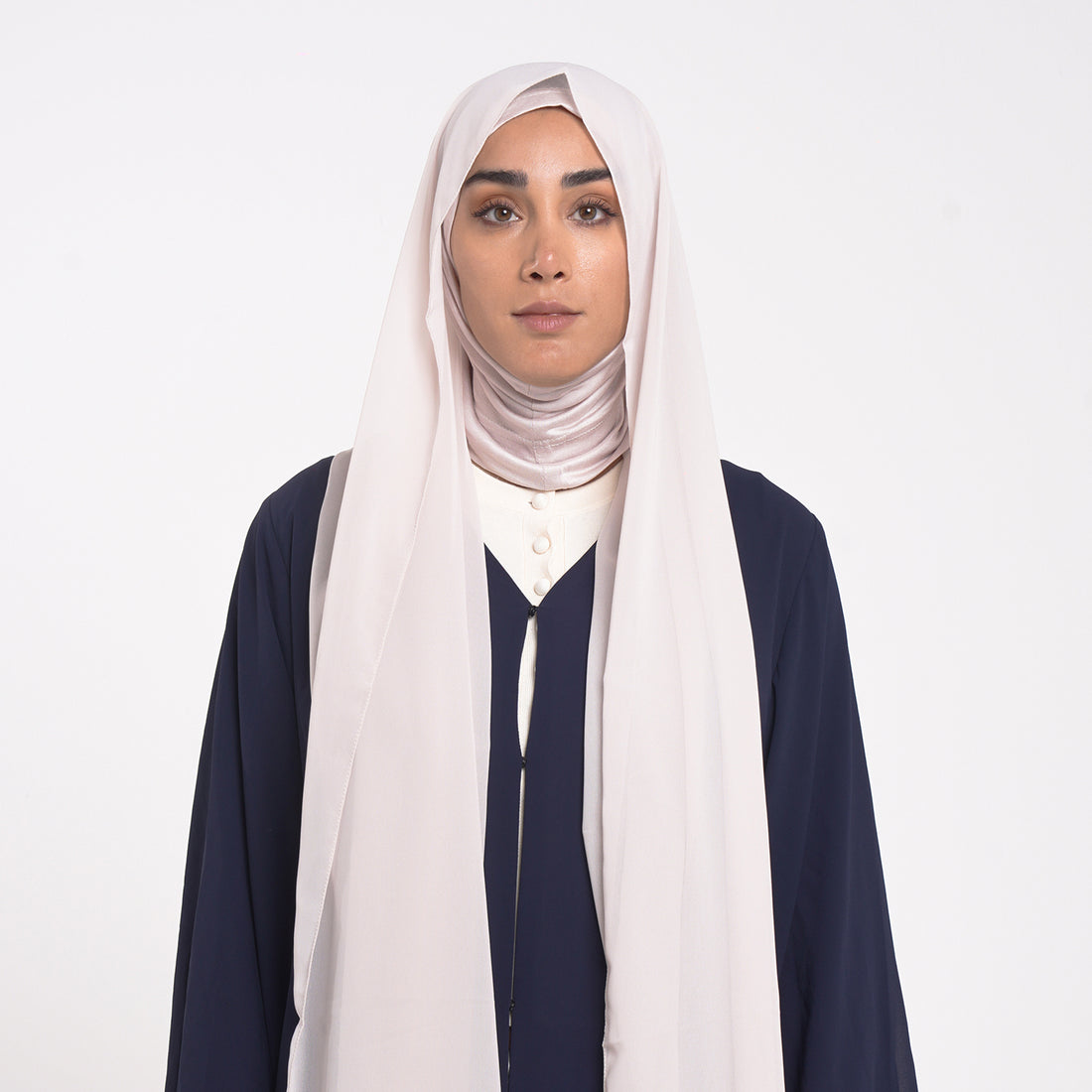 Emiratie Chiffon with Bonnet -Ivory Blush